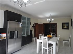 Image No.17-Villa de 4 chambres à vendre à Caldas da Rainha