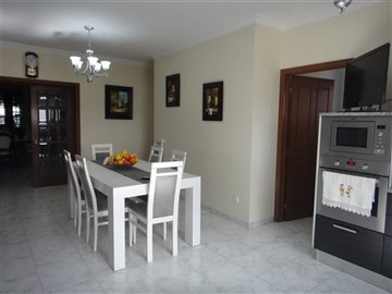 Image 19 of 39 : 4 Bedroom Villa Ref: AV2169