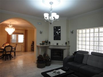 Image 20 of 39 : 4 Bedroom Villa Ref: AV2169
