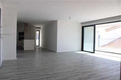 Image 3 of 24 : 3 Bedroom Apartment Ref: GA424