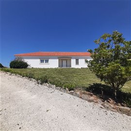 Image 1 of 37 : 3 Bedroom Villa Ref: AV2183