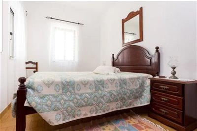 Image 8 of 21 : 6 Bedroom Villa Ref: GV667