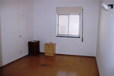 Image 15 of 25 : 5 Bedroom House Ref: GV683