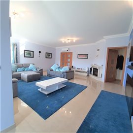 Image 3 of 33 : 3 Bedroom Villa Ref: AV2200