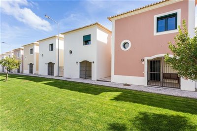 Image 1 of 27 : 2 Bedroom Villa Ref: GV690