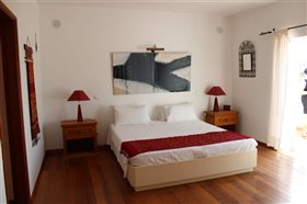 Image No.10-3 Bed Villa for sale