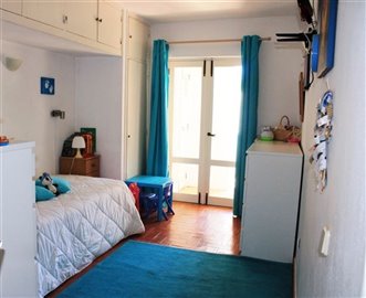 Image 34 of 39 : 3 Bedroom Townhouse Ref: GV688