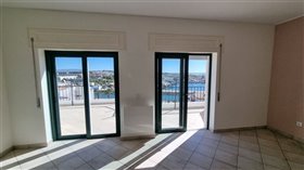 Image No.2-Appartement de 4 chambres à vendre à Lagos