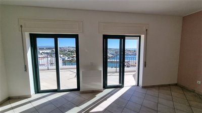 Image 6 of 24 : 4 Bedroom Apartment Ref: GA435