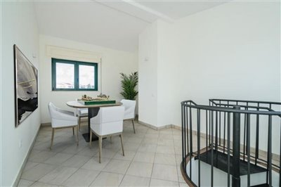Image 9 of 24 : 4 Bedroom Apartment Ref: GA435