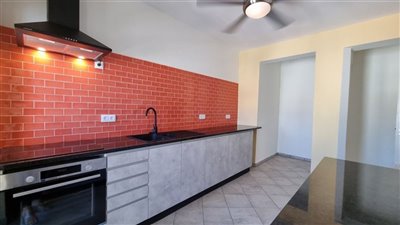 Image 4 of 24 : 4 Bedroom Apartment Ref: GA435