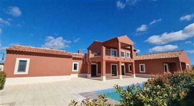 Image 16 of 17 : 4 Bedroom Villa Ref: GV636