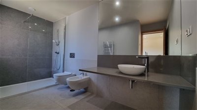 Image 4 of 17 : 4 Bedroom Villa Ref: GV636