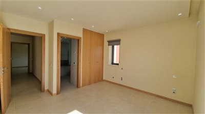 Image 6 of 17 : 4 Bedroom Villa Ref: GV636