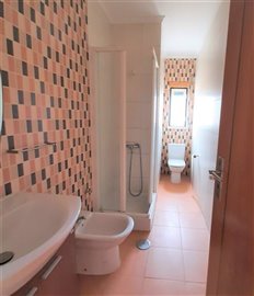 Image 26 of 36 : 4 Bedroom Villa Ref: AV2216