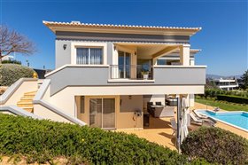 Image No.0-3 Bed Villa for sale
