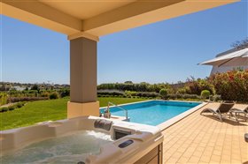 Image No.9-3 Bed Villa for sale