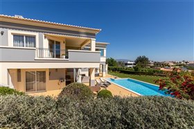Image No.12-3 Bed Villa for sale