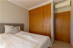 Image No.19-3 Bed Villa for sale
