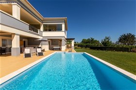 Image No.2-3 Bed Villa for sale
