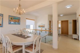 Image No.30-3 Bed Villa for sale