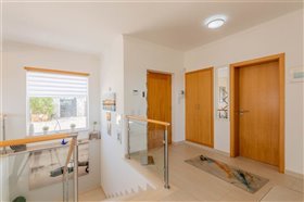 Image No.32-3 Bed Villa for sale