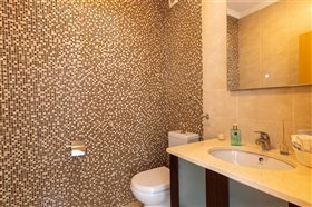 Image No.35-3 Bed Villa for sale
