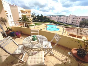 Image 1 of 29 : 3 Bedroom Apartment Ref: GA458
