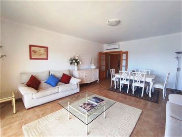 Image 27 of 29 : 3 Bedroom Apartment Ref: GA458
