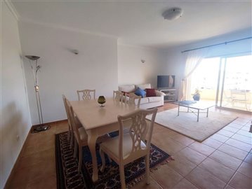 Image 3 of 29 : 3 Bedroom Apartment Ref: GA458