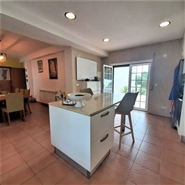 Image 13 of 71 : 4 Bedroom Villa Ref: AV2230