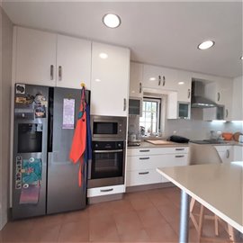 Image 14 of 71 : 4 Bedroom Villa Ref: AV2230