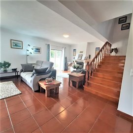 Image 16 of 71 : 4 Bedroom Villa Ref: AV2230