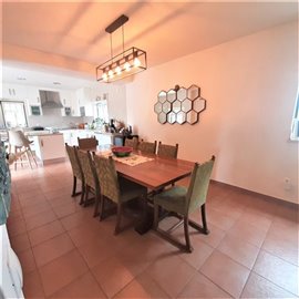 Image 8 of 71 : 4 Bedroom Villa Ref: AV2230