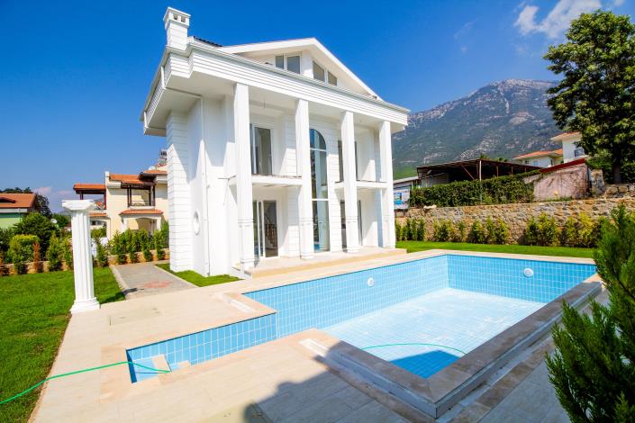 Image No.2-Villa / Détaché de 4 chambres à vendre à Ovacik