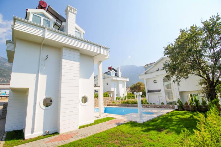 Image No.5-Villa / Détaché de 4 chambres à vendre à Ovacik