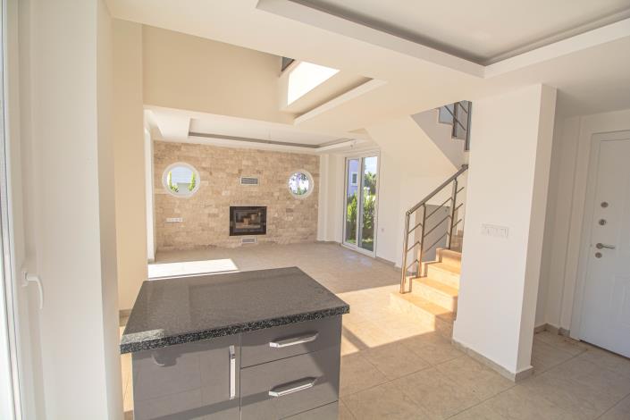 Image No.19-Villa / Détaché de 4 chambres à vendre à Ovacik