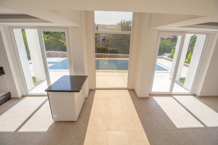 Image No.24-Villa / Détaché de 4 chambres à vendre à Ovacik