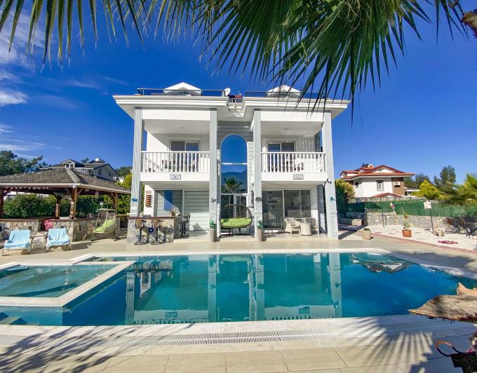 Image No.1-Villa / Détaché de 4 chambres à vendre à Hisaronu