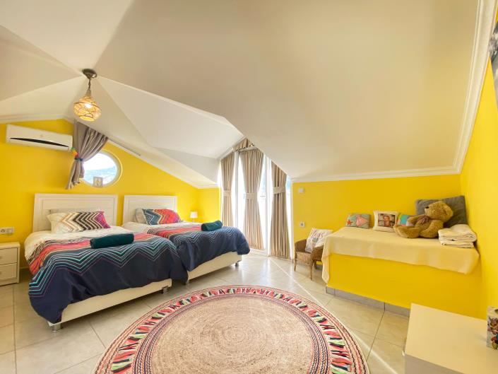 Image No.19-4 Bed Villa / Detached for sale