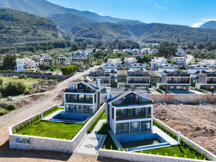 Image No.1-Villa / Détaché de 4 chambres à vendre à Hisaronu
