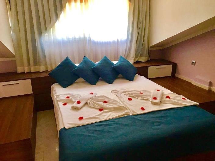 Image No.18-4 Bed Apartment for sale