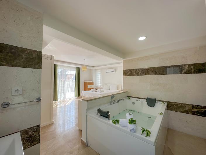 Image No.11-4 Bed Villa for sale