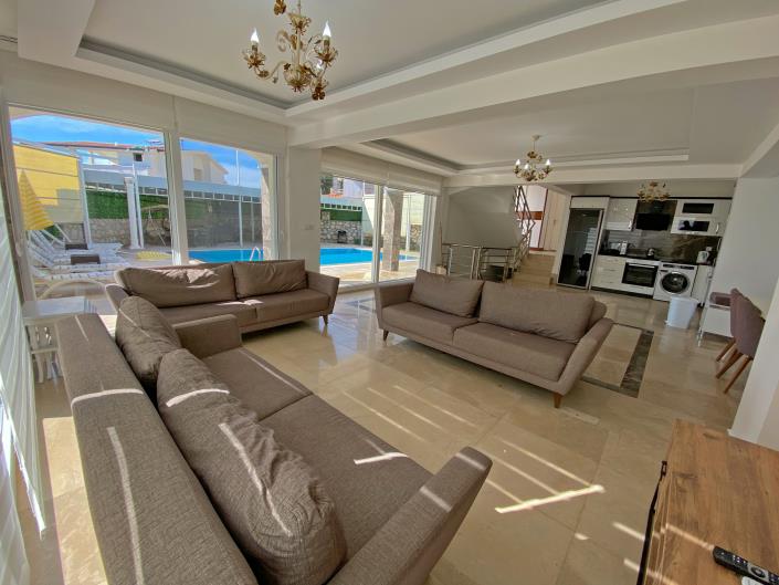 Image No.8-4 Bed Villa for sale