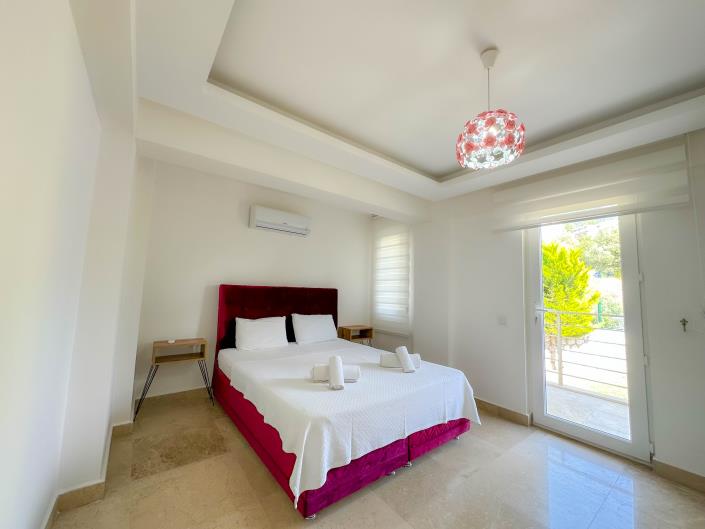 Image No.13-4 Bed Villa for sale