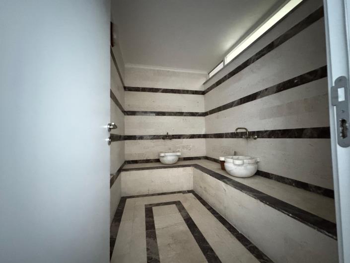 Image No.44-4 Bed Villa for sale