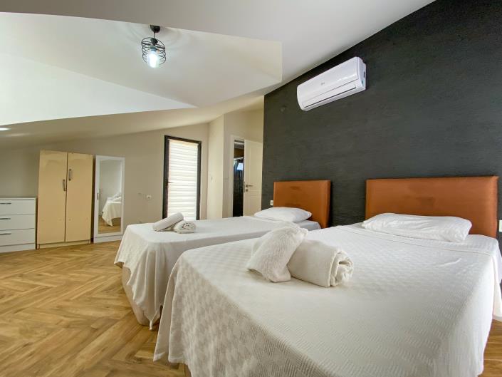 Image No.18-4 Bed Villa for sale