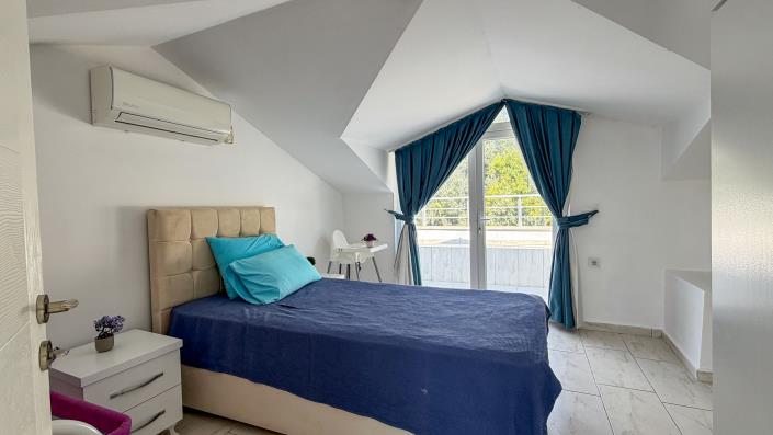 Image No.9-4 Bed Villa for sale