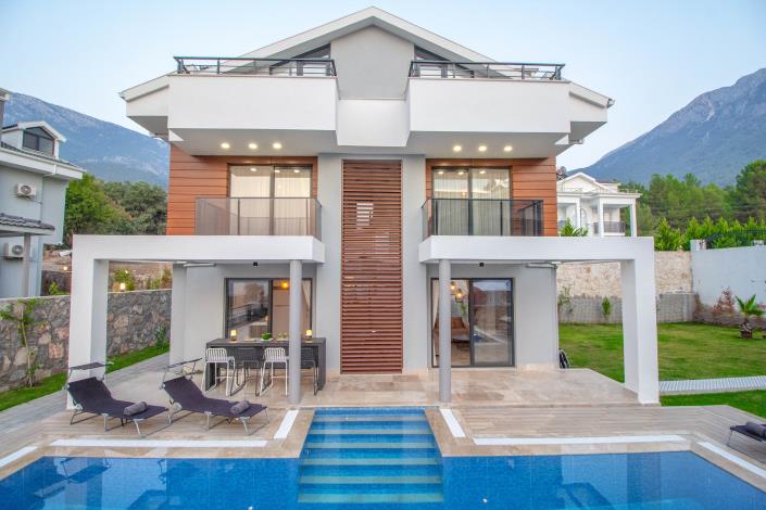 Image No.4-4 Bed Villa for sale