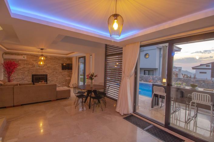 Image No.32-4 Bed Villa for sale